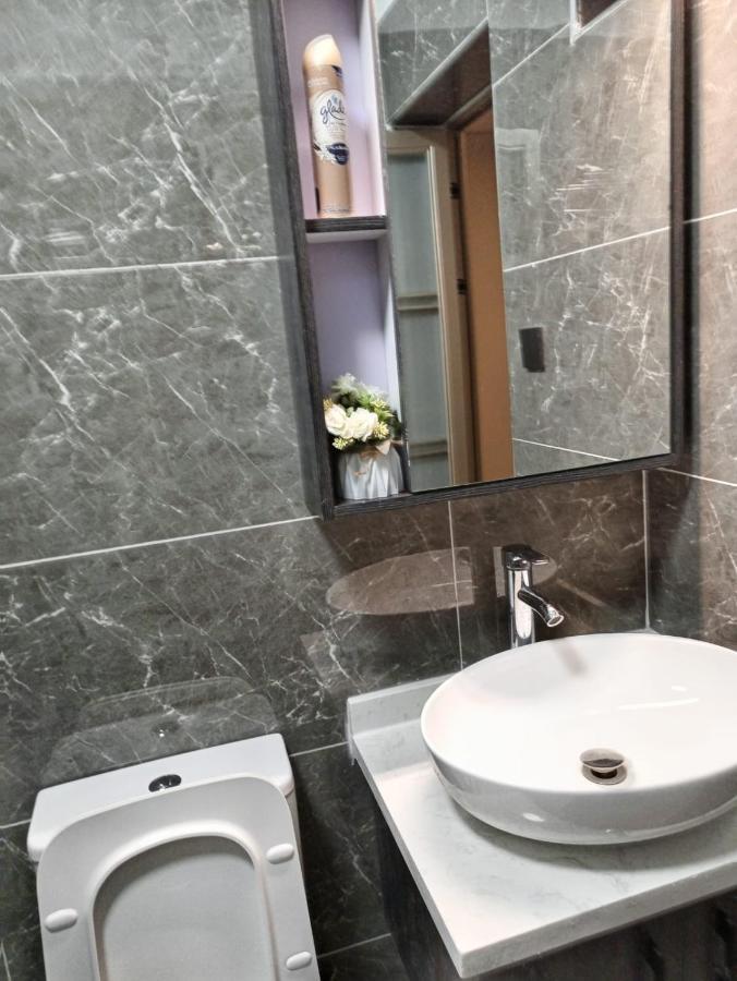 Stayrest Safari Tours New 3 Bedroom Apartments In Kilimani Nairobi With Rooftop Pool Extérieur photo